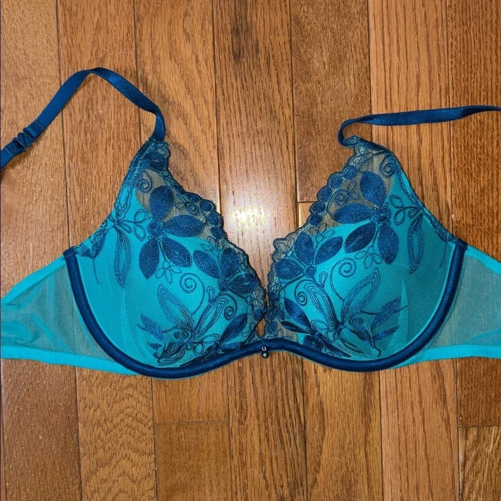 Victoria's Secret Very Sexy Plunge Teal Blue Lace Bra Size 36B Vintage
